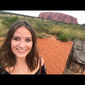 Meet your Posher, Melanie